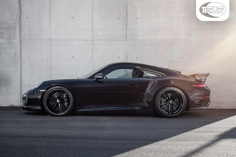  Porsche 911 Turbo S by TechArt (991) 2016 года  (фото 9 из 24)